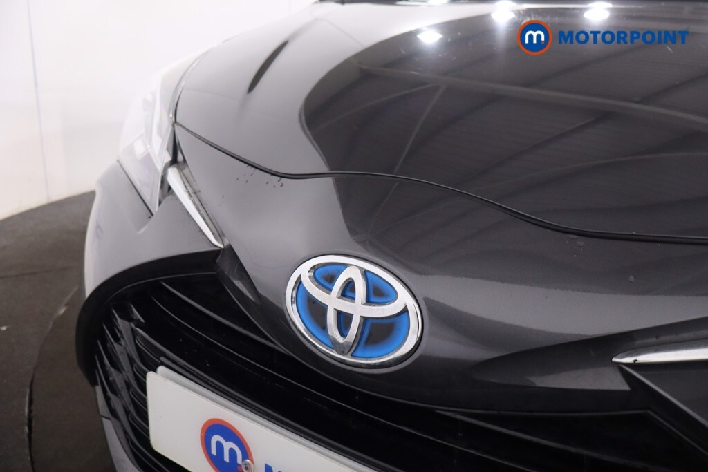 Used Toyota Yaris 2019 for sale - 77872793: Photo 35