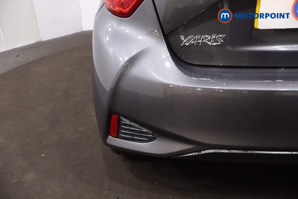 Used Toyota Yaris 2019 for sale - 77872793: Photo 42