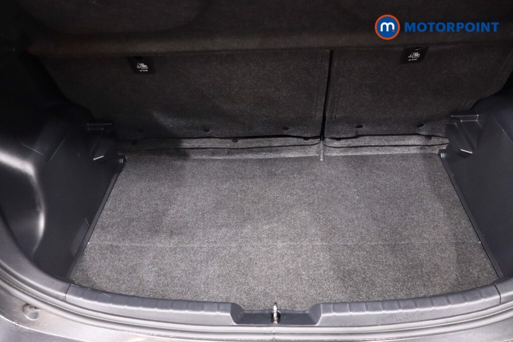 Used Toyota Yaris 2019 for sale - 77872793: Photo 44