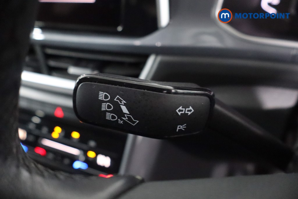 Used Volkswagen T-Roc for sale - 77245769: Photo 22