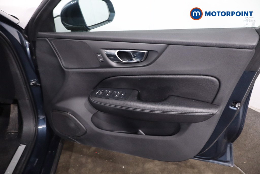 Used Volvo V60 2021 for sale - 77984356: Photo 33