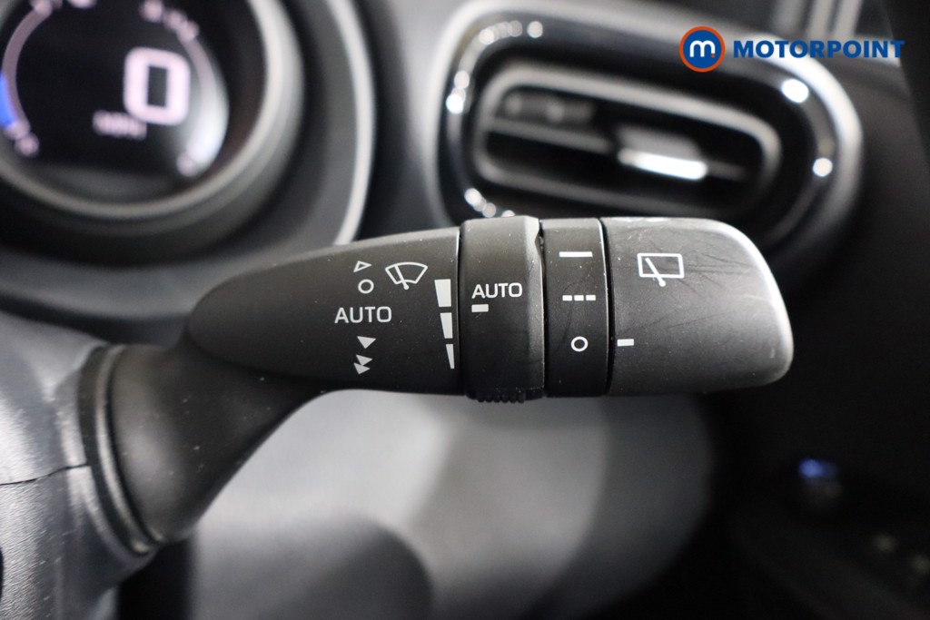 Used Toyota Yaris 2022 for sale - 76845602: Photo 13