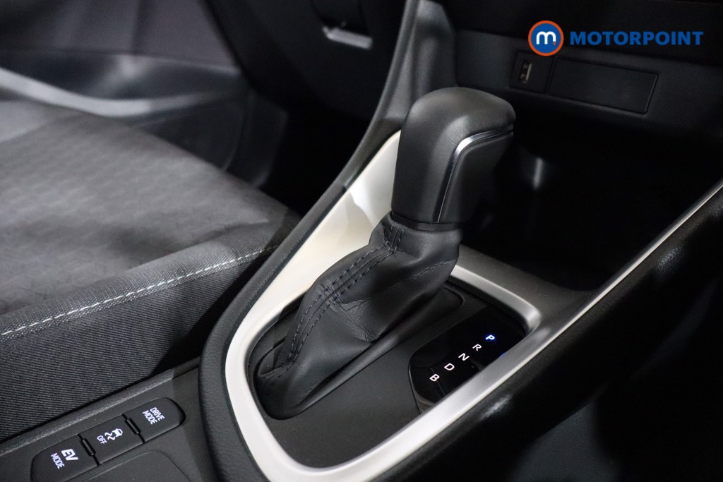 Used Toyota Yaris 2022 for sale - 76845602: Photo 16