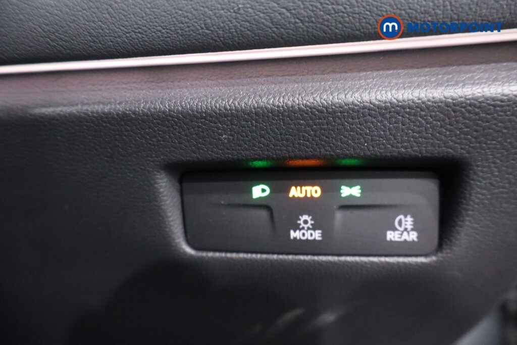 Used Volkswagen Passat for sale - 77962660: Photo 25