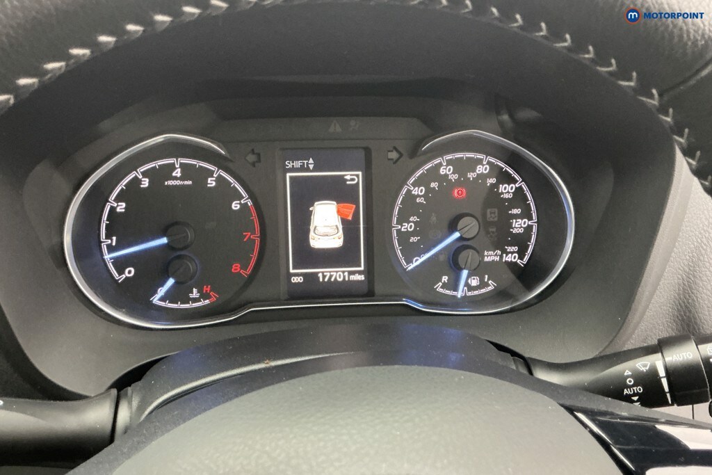 Used Toyota Yaris 2018 for sale - 77582312: Photo 17