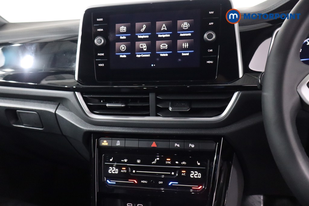 Used Volkswagen T-Roc 2024 for sale - 77297729: Photo 26