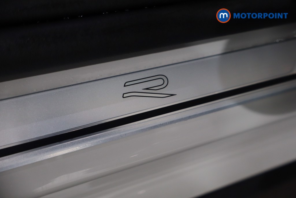 Used Volkswagen T-Roc 2024 for sale - 77297729: Photo 31