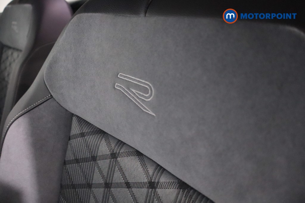 Used Volkswagen T-Roc 2024 for sale - 77297729: Photo 33