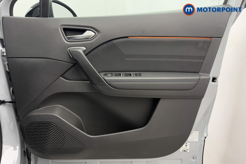 Used Renault Captur 2024 for sale - 77404108: Photo 22