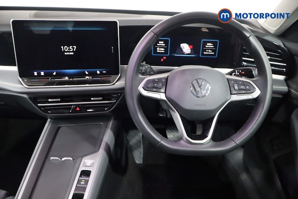 Used Volkswagen Passat 2025 for sale - 76117881: Photo 11