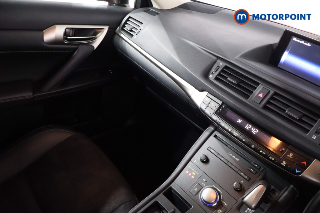 Used Lexus CT 2017 for sale - 76653671: Photo 24