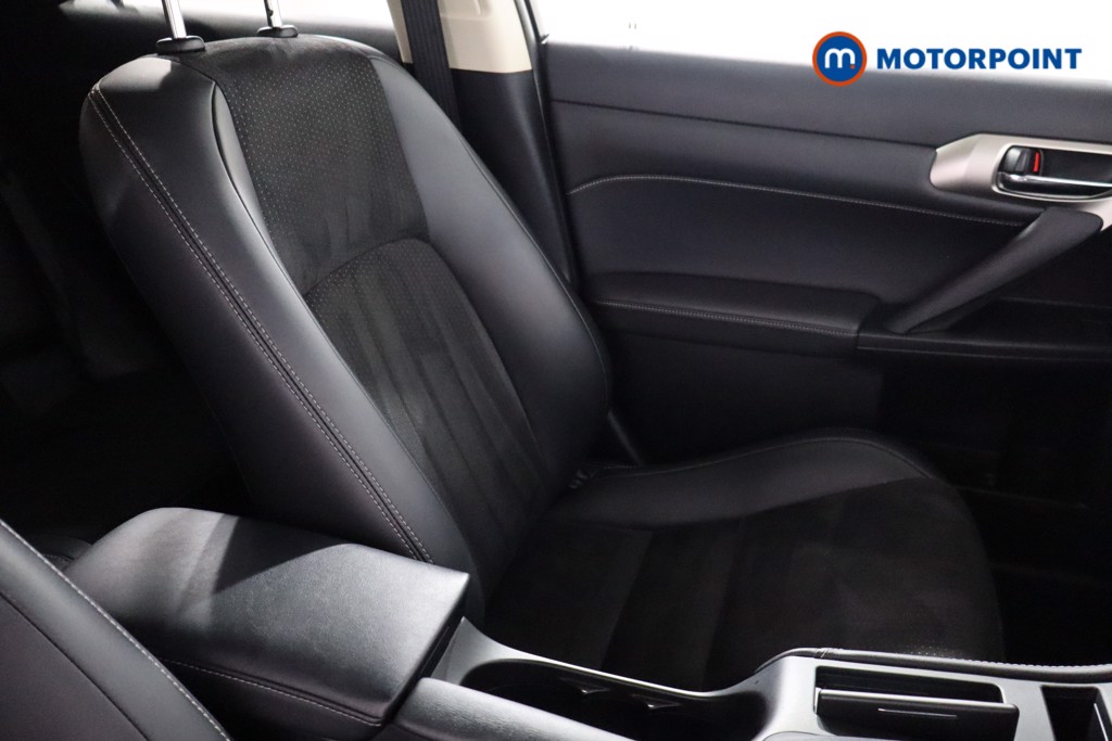 Used Lexus CT 2017 for sale - 76653671: Photo 32