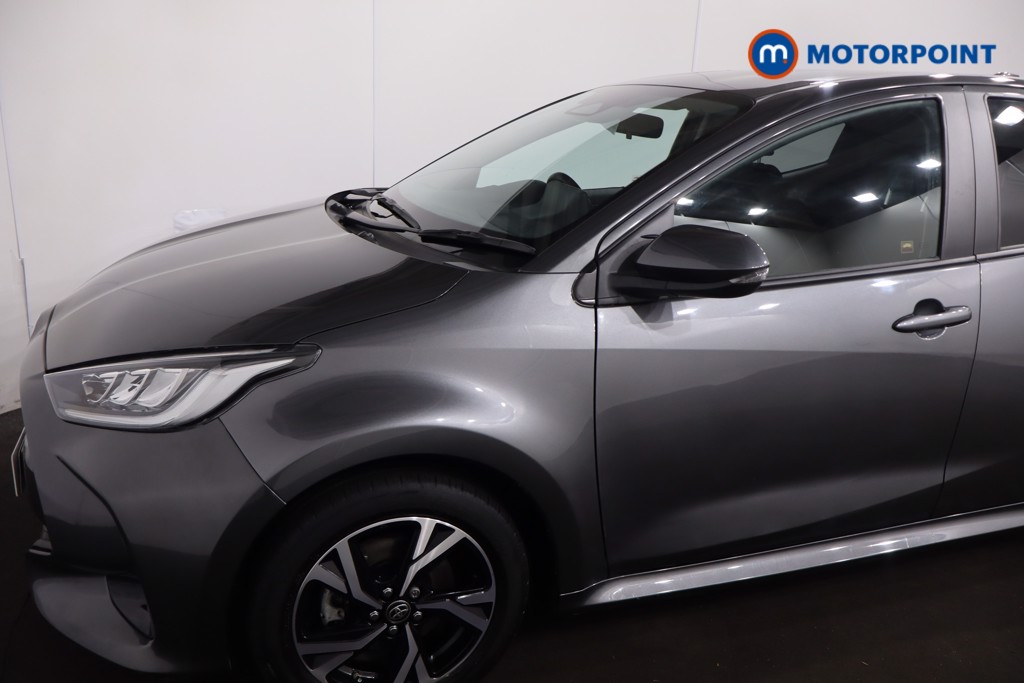 Used Toyota Yaris 2024 for sale - 77297754: Photo 32