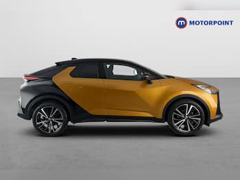Used Toyota C-HR 2024 for sale - 79747248: Photo