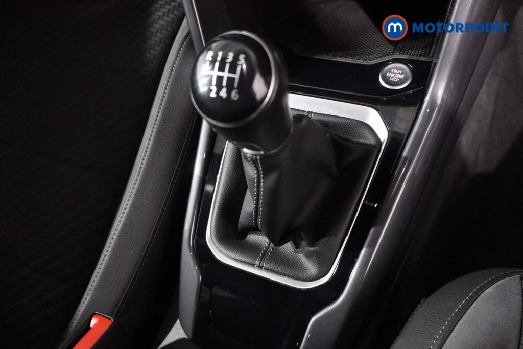 Used Volkswagen T-Roc for sale - 77168251: Photo 27