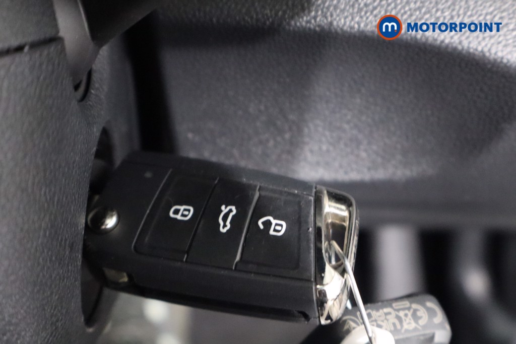 Used Volkswagen T-Roc 2024 for sale - 76542474: Photo 15