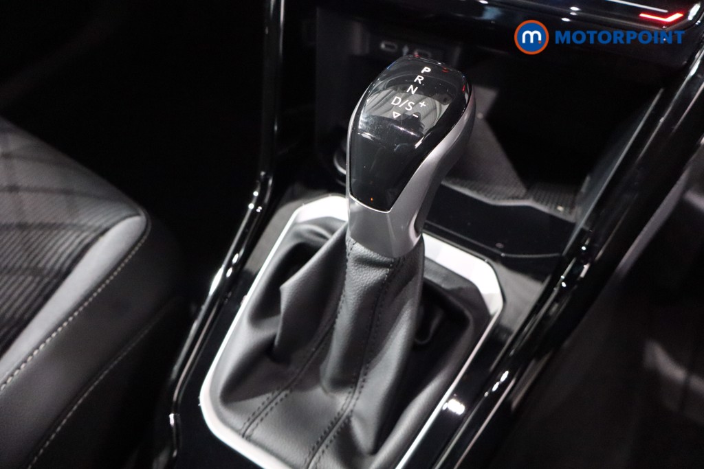 Used Volkswagen T-Roc 2024 for sale - 76542474: Photo 16