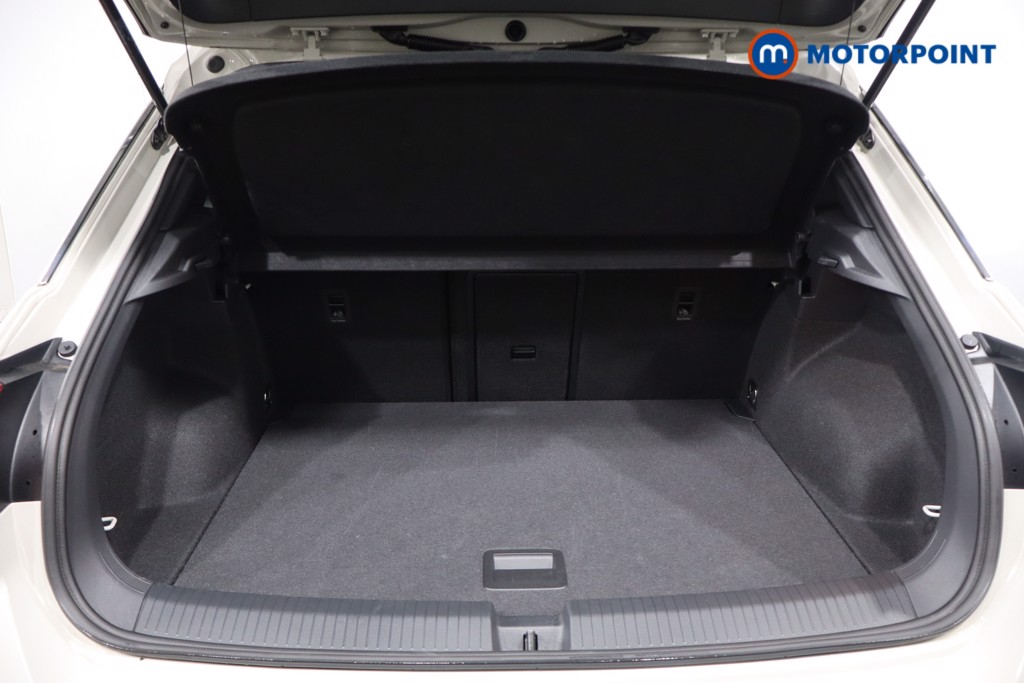 Used Volkswagen T-Roc 2024 for sale - 76542474: Photo 27