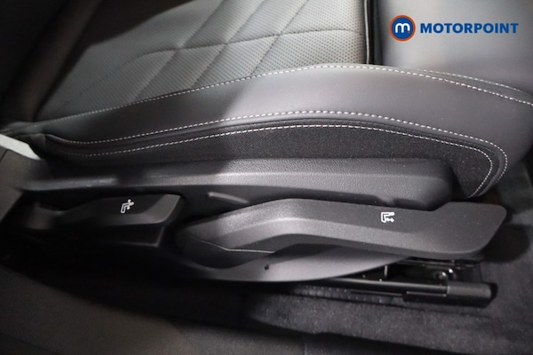 Used BMW 2 Series 2025 for sale - 76303356: Photo 31