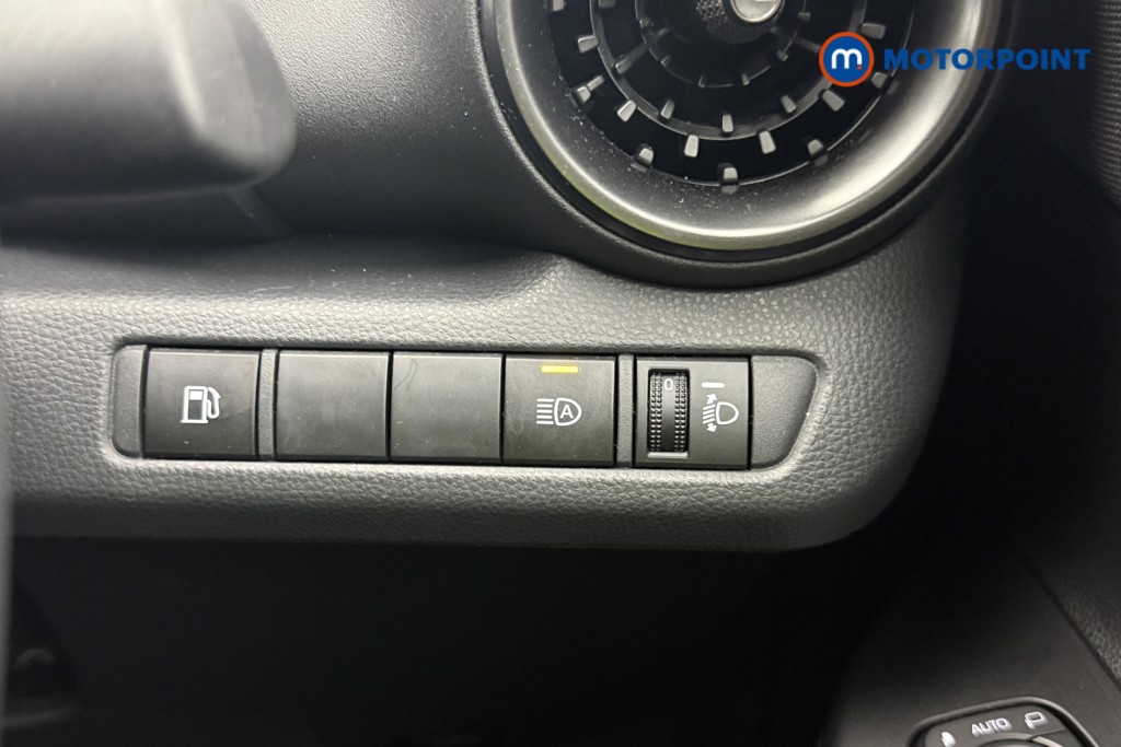 Used Toyota C-HR 2024 for sale - 77779174: Photo 28