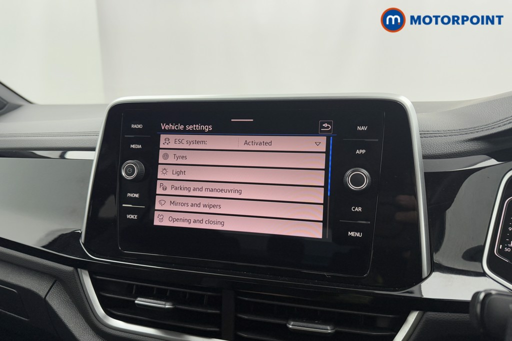 Used Volkswagen T-Roc 2023 for sale - 77404060: Photo 17