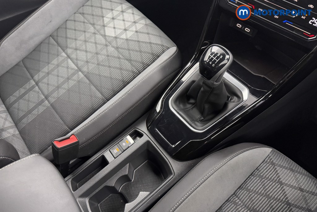 Used Volkswagen T-Roc 2023 for sale - 77404060: Photo 20