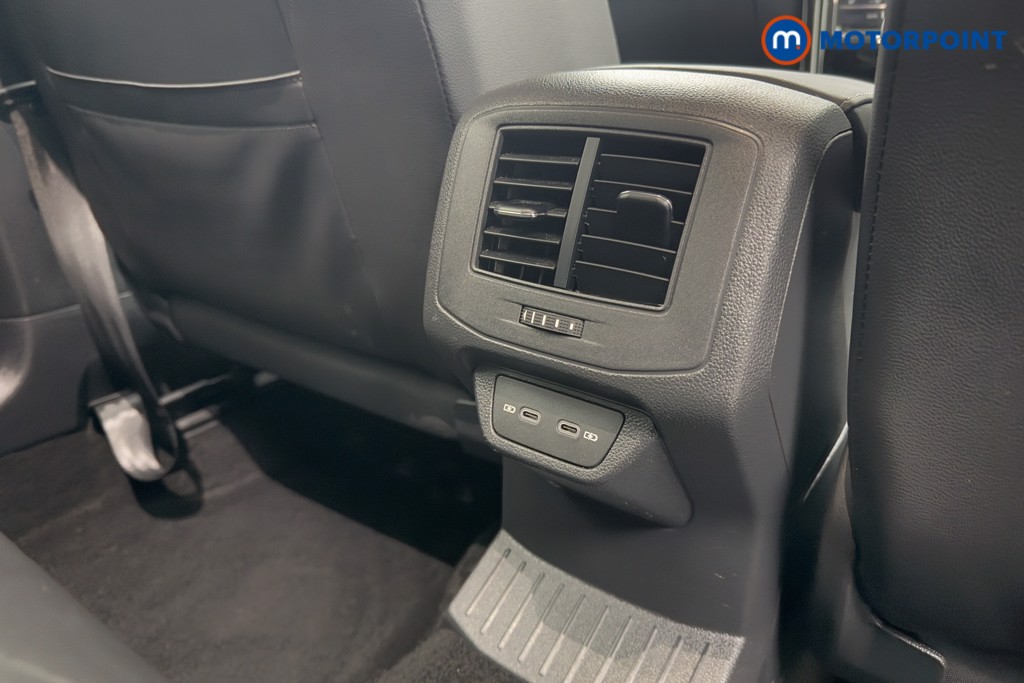 Used Volkswagen T-Roc 2023 for sale - 77404060: Photo 26