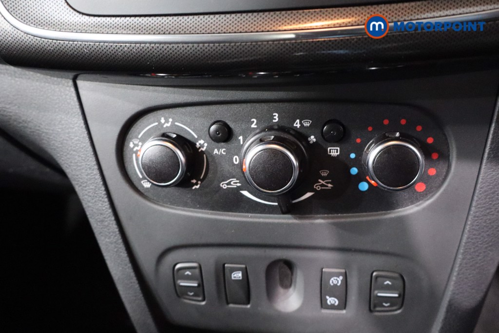 Used Dacia Sandero Stepway 2020 for sale - 76491574: Photo 24