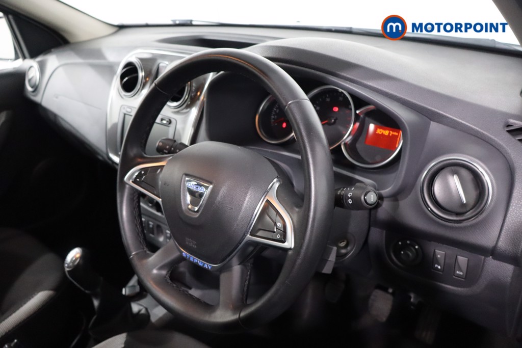 Used Dacia Sandero Stepway 2020 for sale - 76491574: Photo 32
