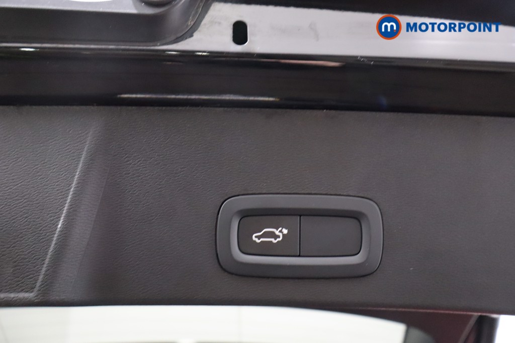 Used Volvo XC40 2021 for sale - 77023642: Photo 40