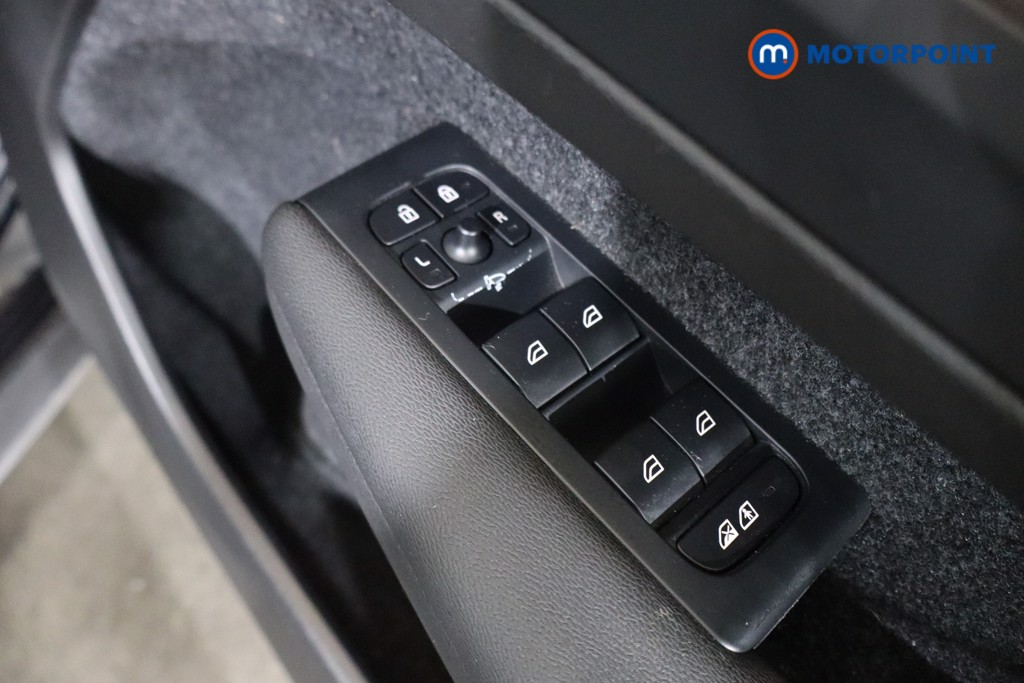 Used Volvo XC40 2023 for sale - 76835921: Photo 26