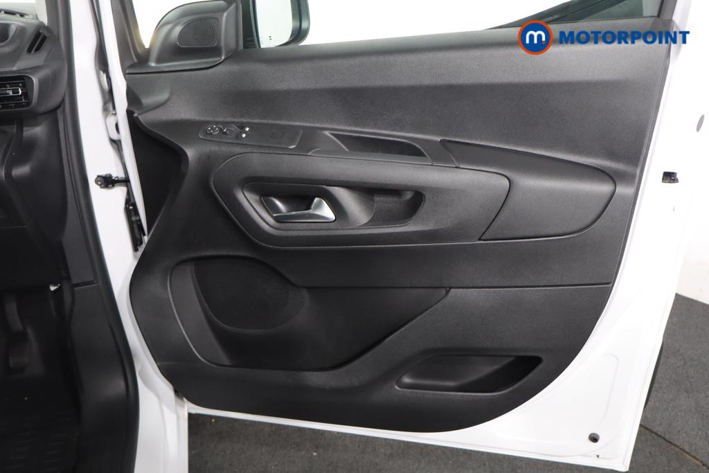 Used Citroen Berlingo 2025 for sale - 76442520: Photo 20