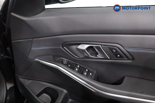 Used BMW 3 Series 2024 for sale - 76287644: Photo 31