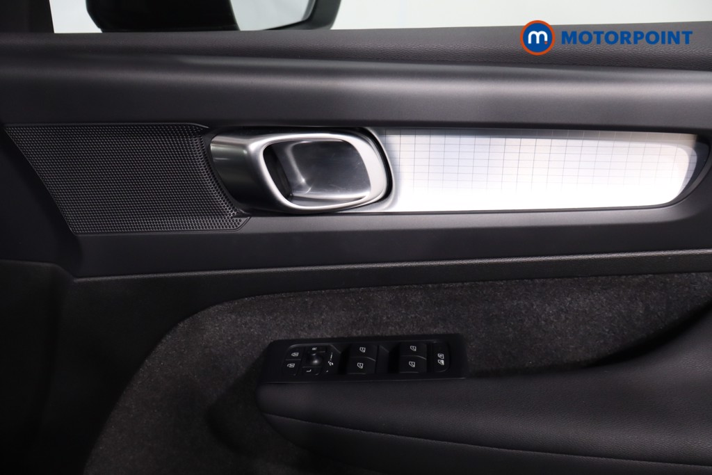 Used Volvo XC40 2022 for sale - 76332949: Photo 28