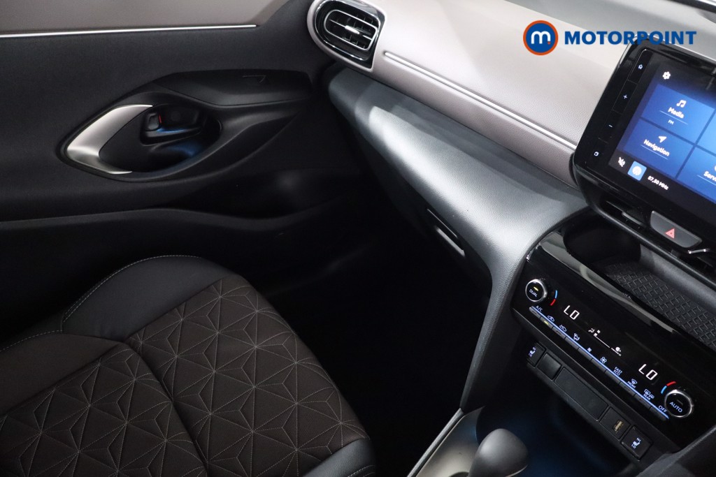 Used Toyota Yaris Cross 2023 for sale - 76519768: Photo 24