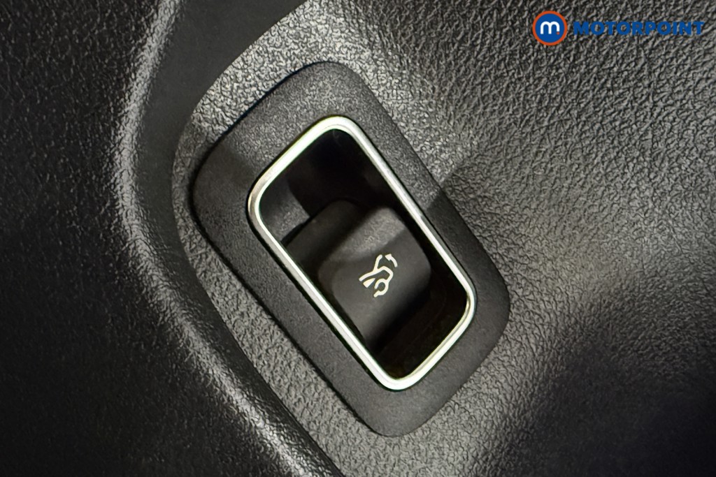 Used Mercedes-Benz CLA 2023 for sale - 76421300: Photo 22