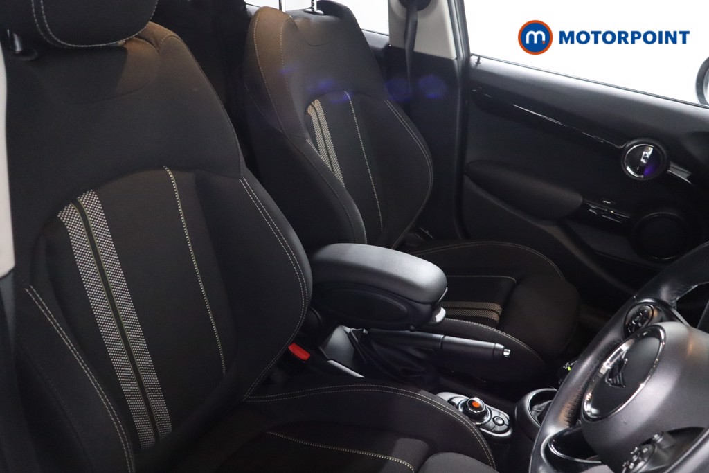 Used MINI Hatch 2019 for sale - 77297829: Photo 31