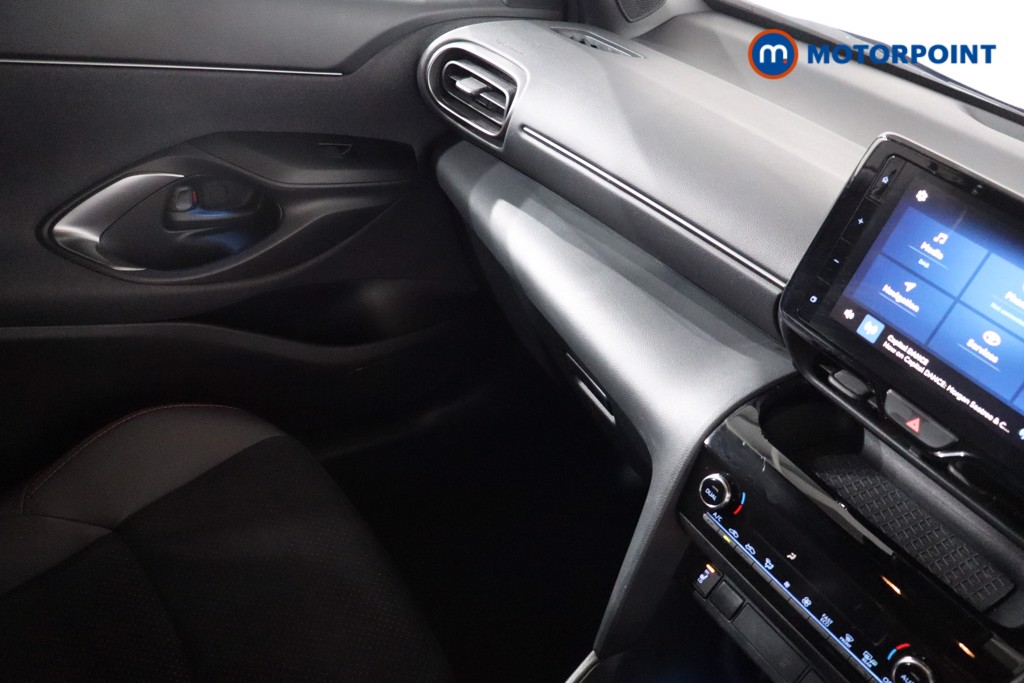 Used Toyota Yaris Cross 2023 for sale - 77946516: Photo 24