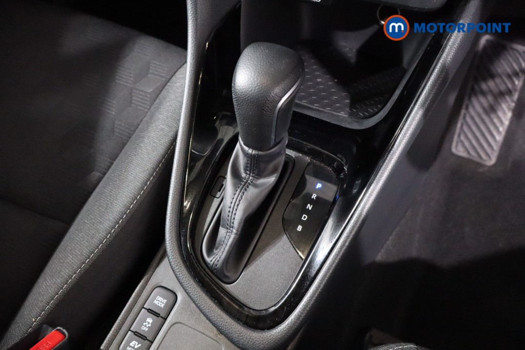 Used Toyota Yaris 2024 for sale - 77527174: Photo 26