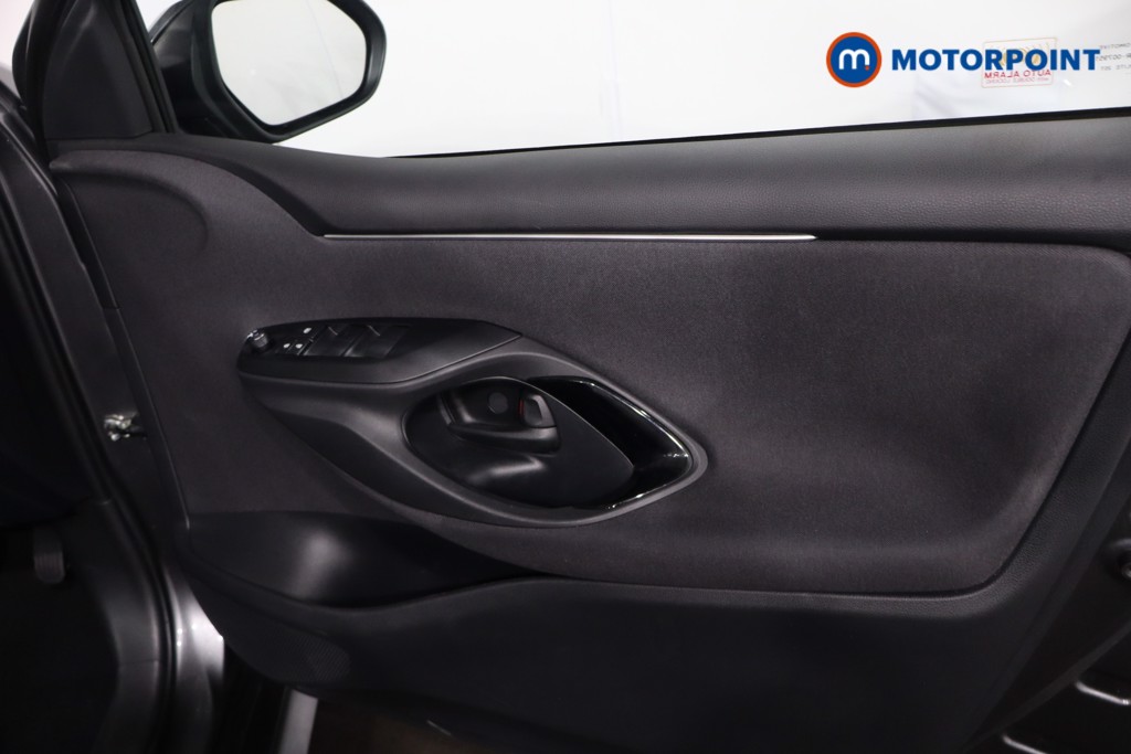 Used Toyota Yaris 2024 for sale - 77527174: Photo 29