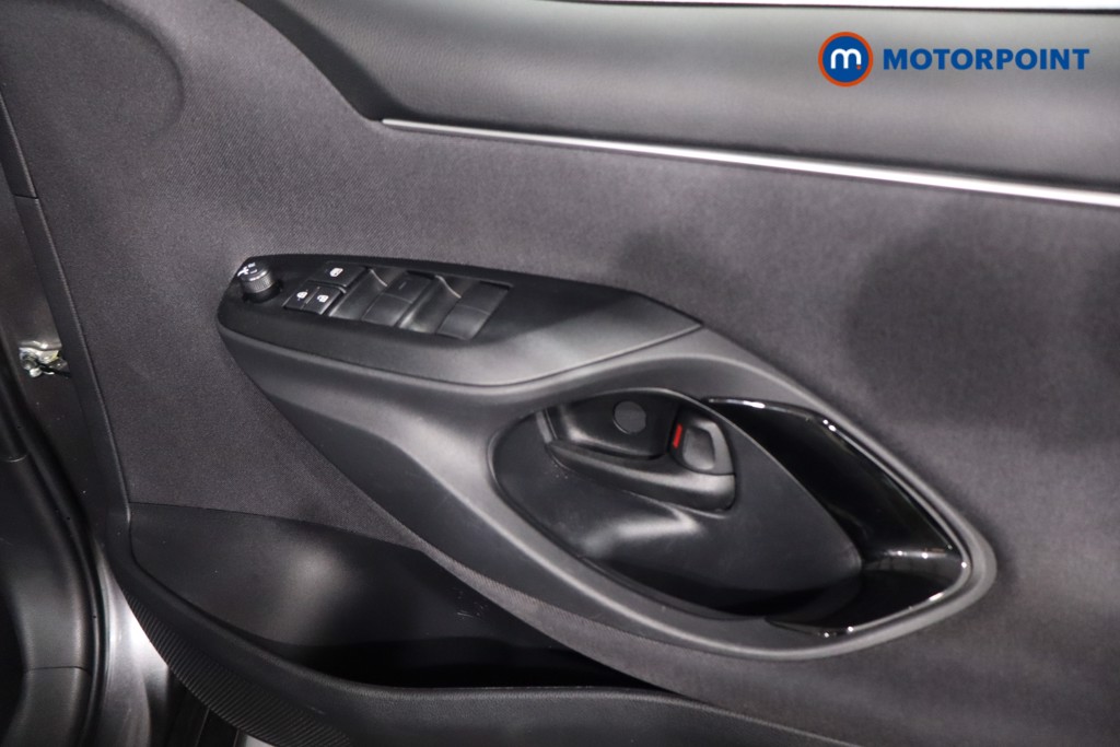 Used Toyota Yaris 2024 for sale - 77527174: Photo 30