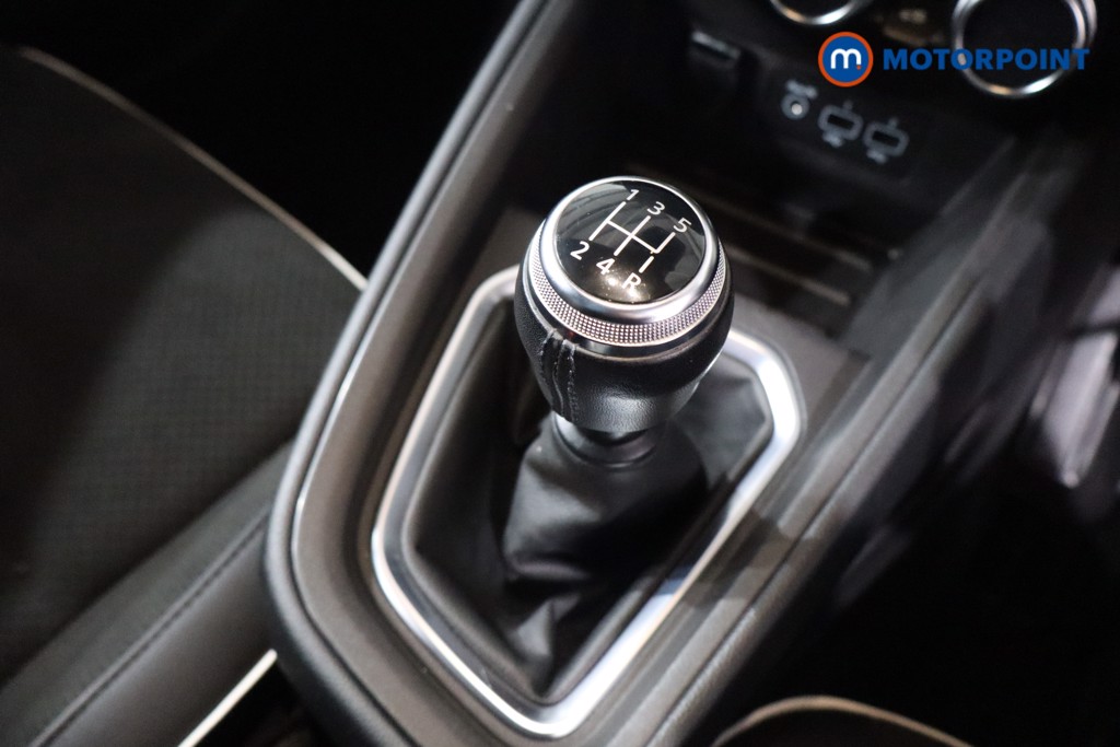 Used Renault Clio 2020 for sale - 76545523: Photo 14