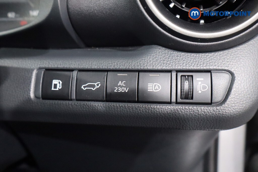 Used Toyota C-HR 2024 for sale - 76209598: Photo 28