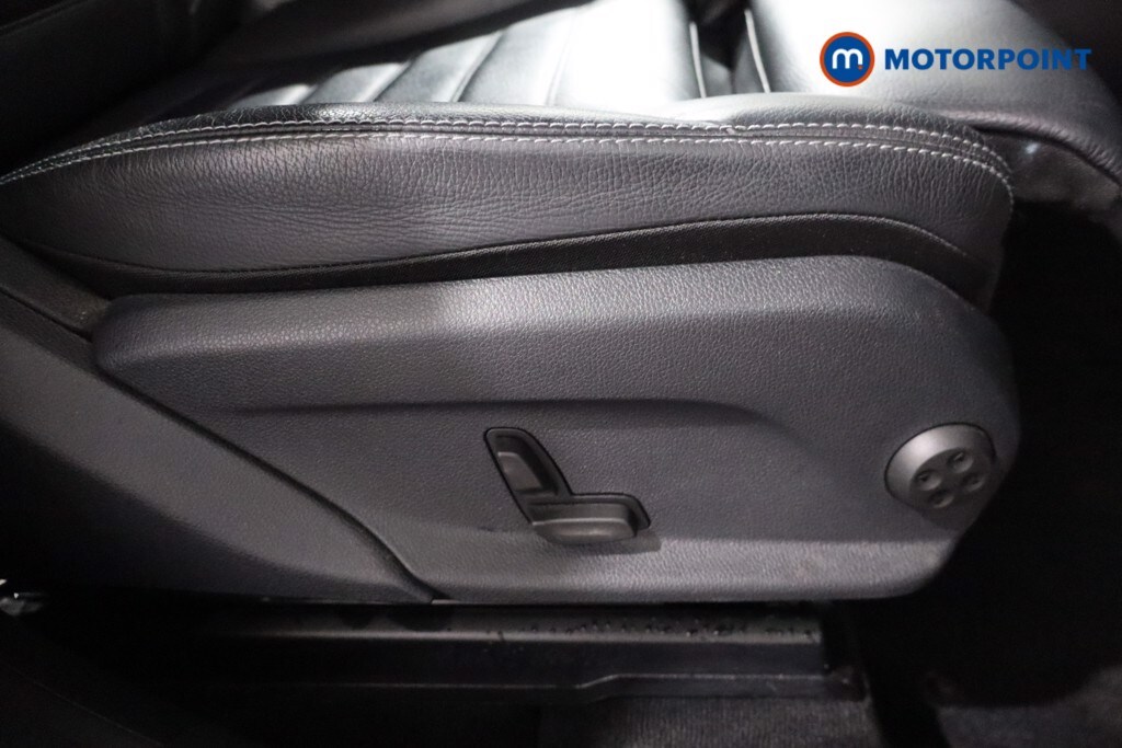 Used Mercedes-Benz GLC 2020 for sale - 76332878: Photo 32