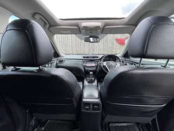 Used Nissan X-Trail 2015 for sale - 74537001: Photo