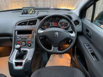 Used Peugeot 5008 2016 for sale - 74537002: Photo