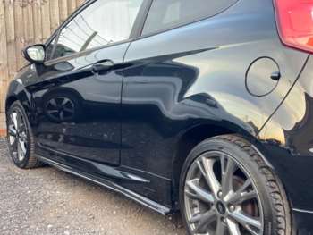 Used Ford Fiesta 2017 for sale - 74536997: Photo