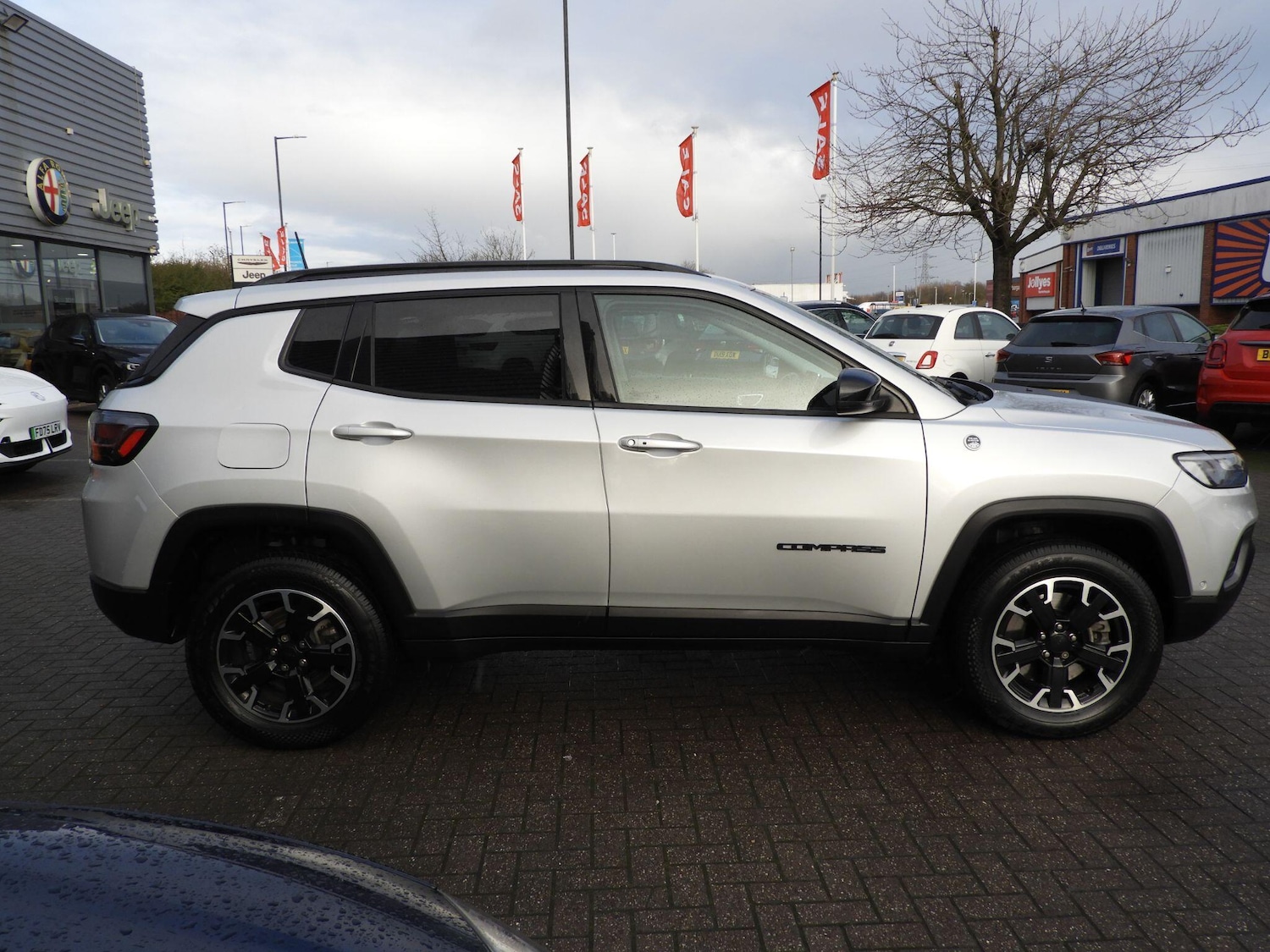 Used Jeep Compass 2023 for sale - 77523619: Photo 2