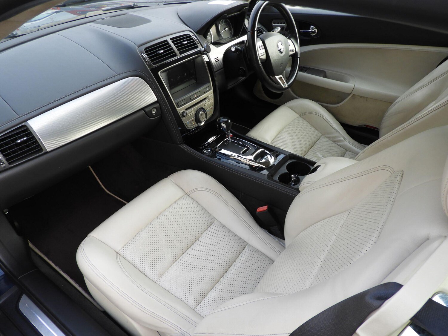 Used Jaguar XKR for sale - 77497060: Photo 11