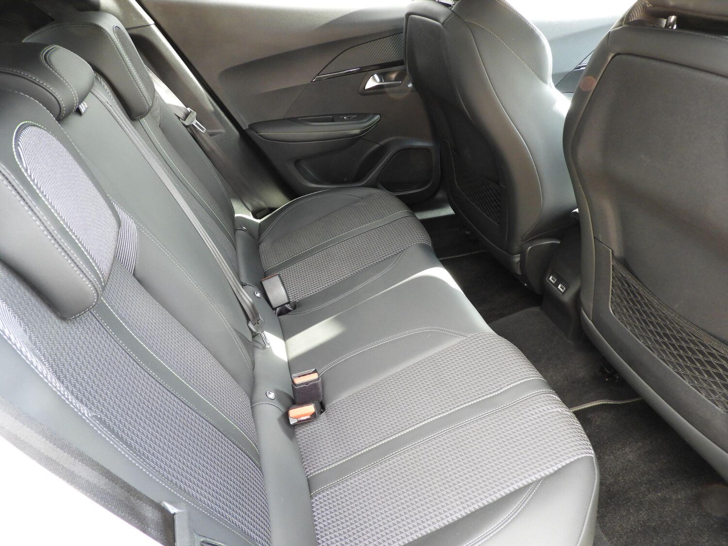 Used Peugeot 2008 2023 for sale - 76060915: Photo 23